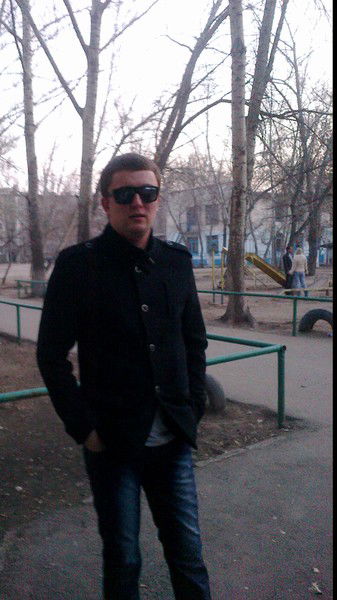 Женя Белоусов