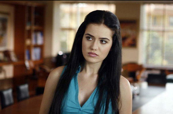 Айназым Жанузакова