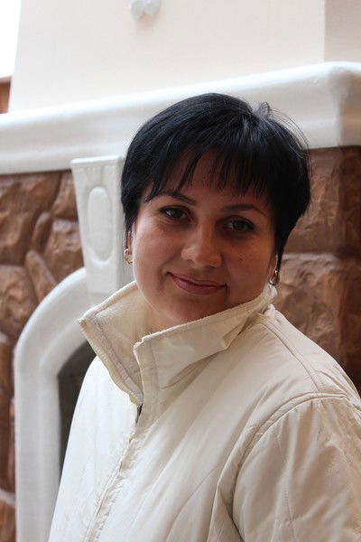 Елена Манираки