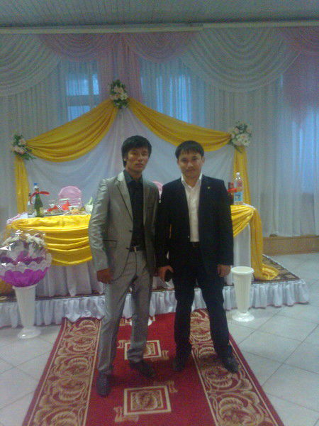 Аманжол °°°°°°°