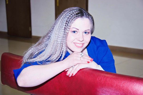 Анастасия Непомнящая