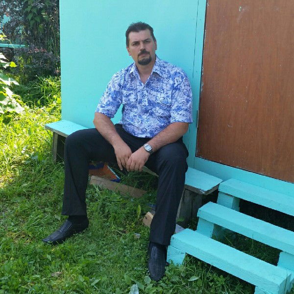 Александр Назаров