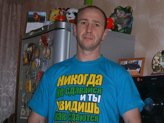 Виталий Кухарь