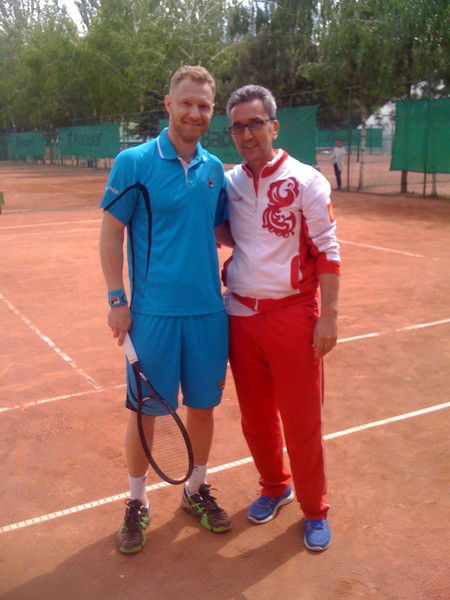 Азам Хамдамов