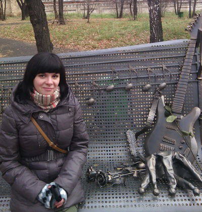 Анюта Безфамильная