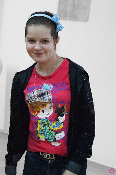 Юля Чириканова