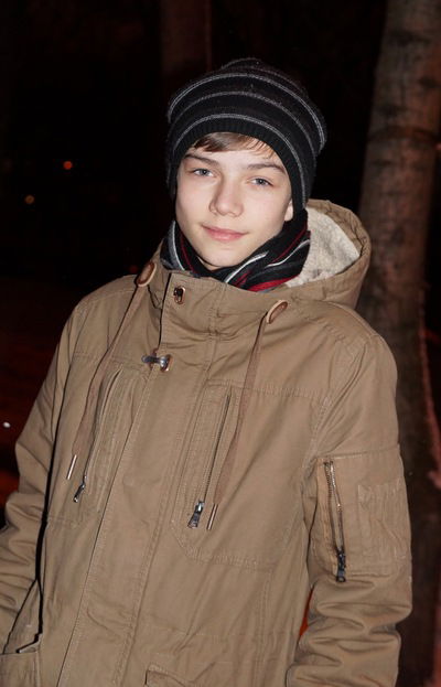 Александр Домбровский