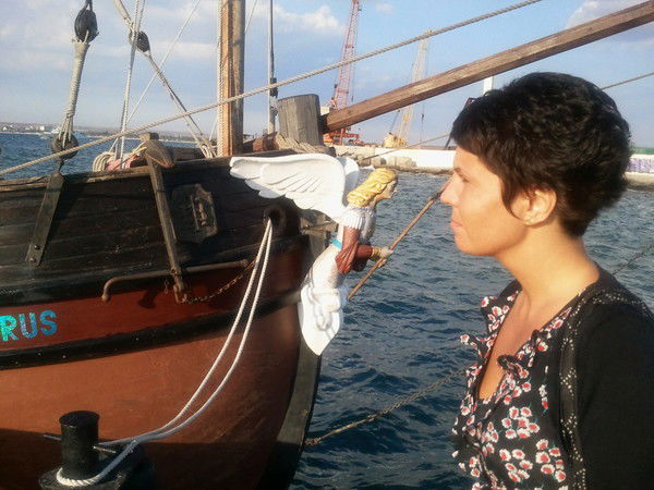 Елена Елена