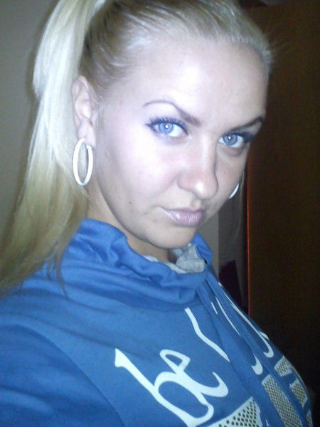 Яна Сафонова