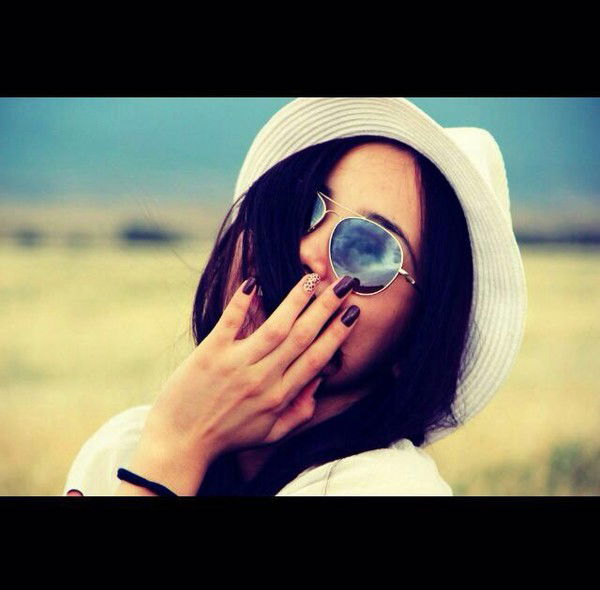 Aigerim Mergenbaeva...)