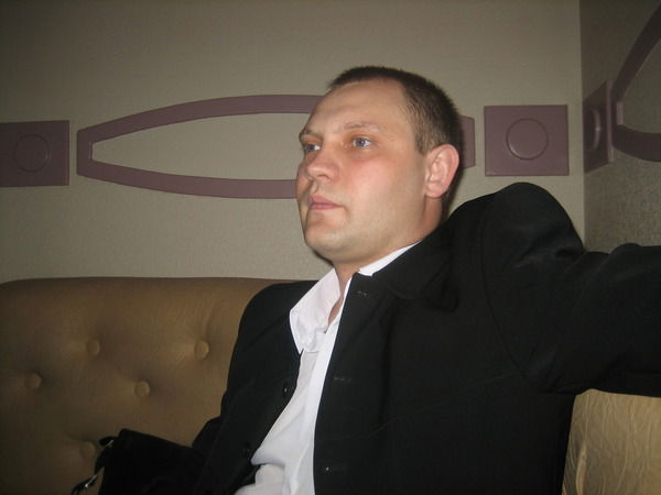 Юрий Караев