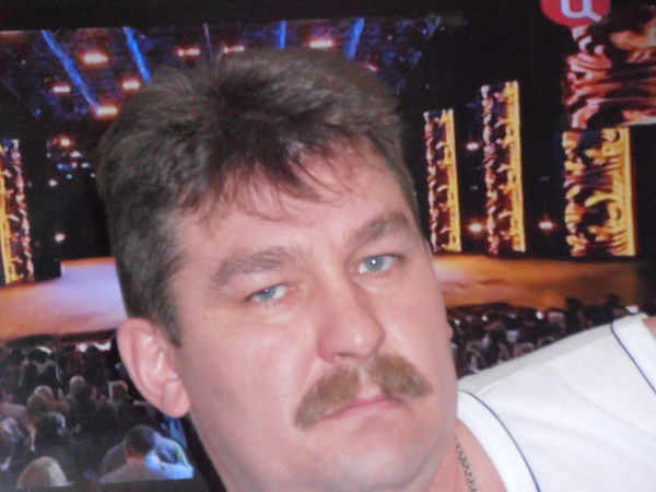 Виктор Серков