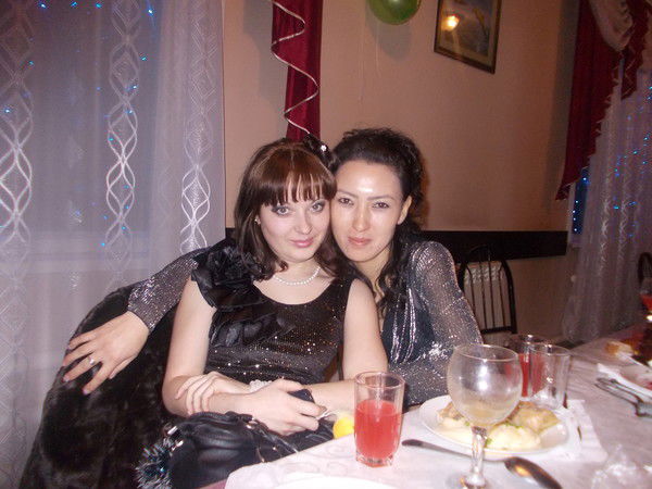 Асия Карасартова