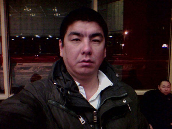 Назбек Мансуров