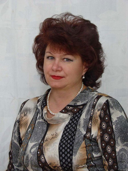 Елена Тополова