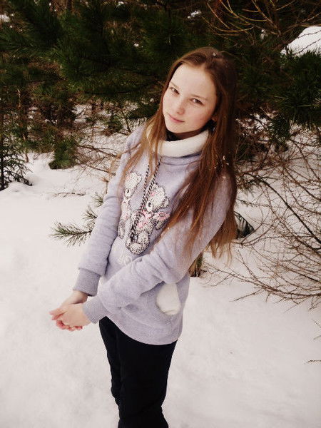 Аня Удиванова