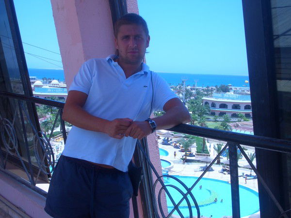 Александр Петров