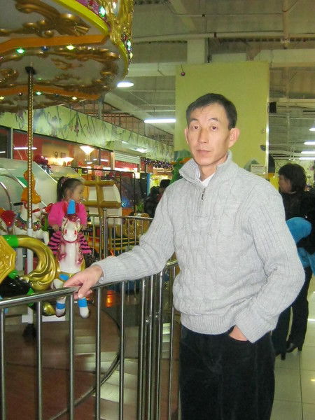 Вячеслав Тё