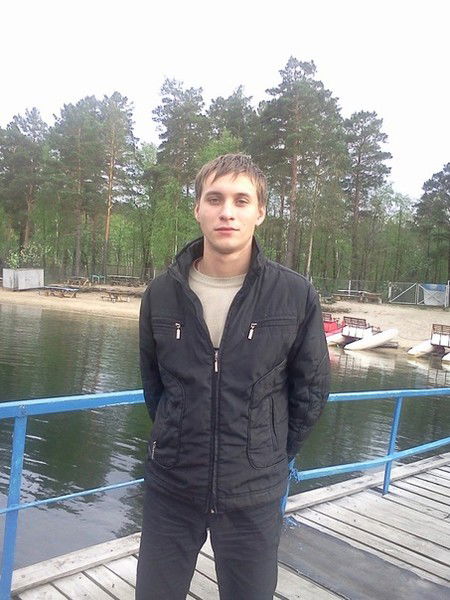 Алексей Тихонов