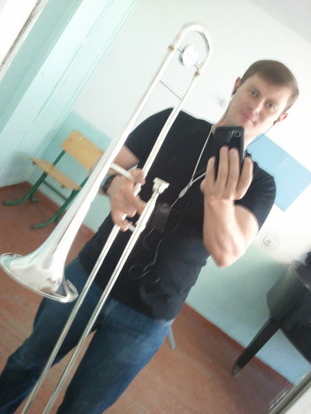 Александр Васильев