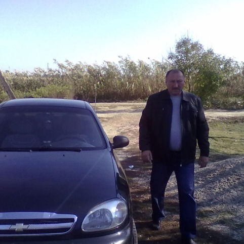 Юрий Макаров