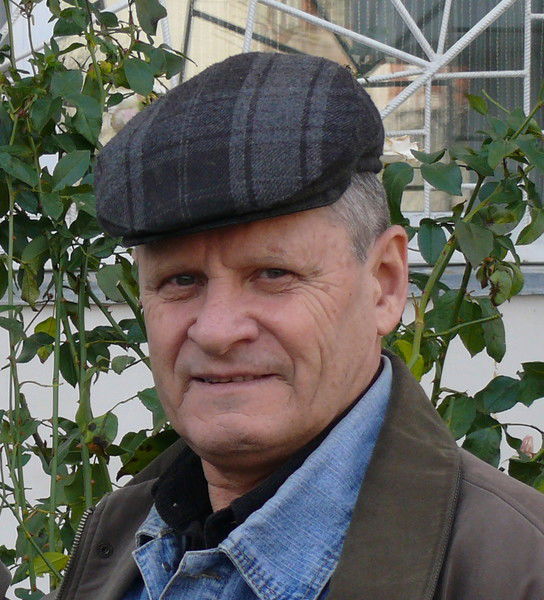 Василий Гуцул