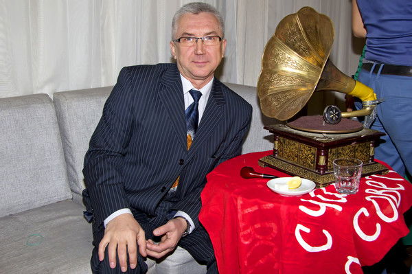 Игорь Денисов