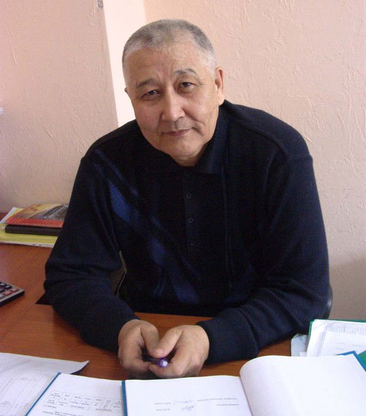 Абай Курмангалиев