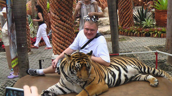 Александр Лобынцев