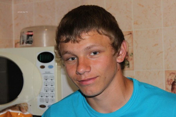 Виктор Попов