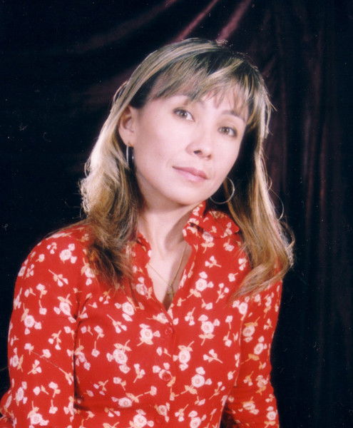 Елена Тё