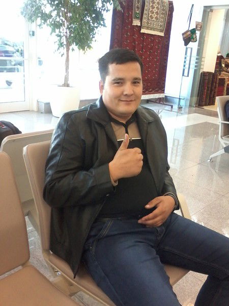 Уткир Бабажанов