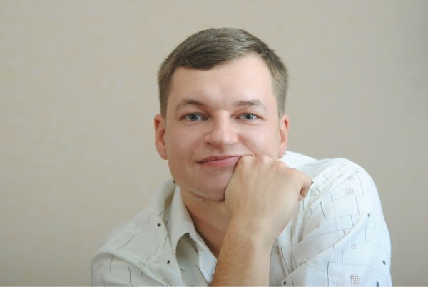 Андрей Новиков