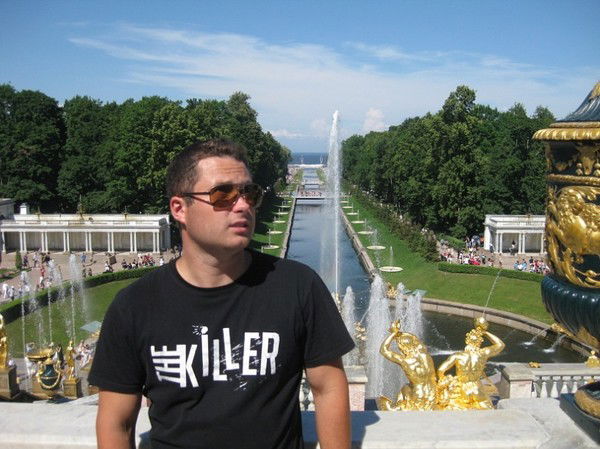 Макс Анохин