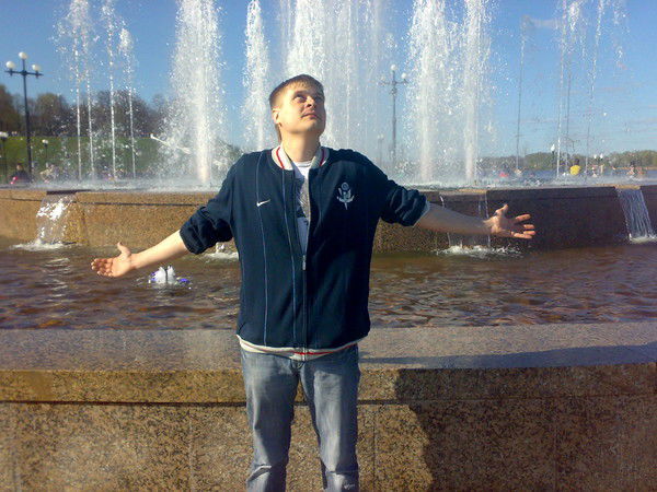 Максим Маслов