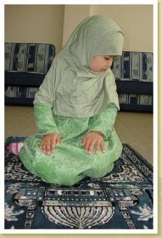 Мохру Одинаева