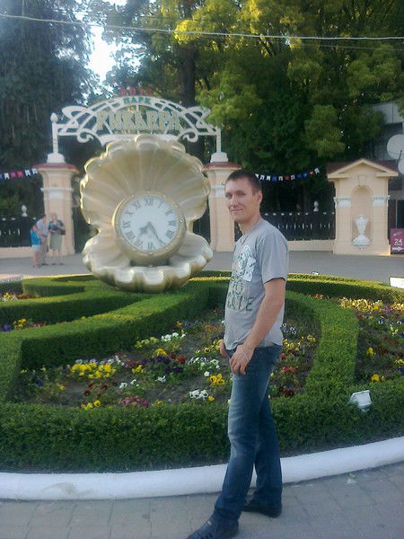 Александр Мирошников