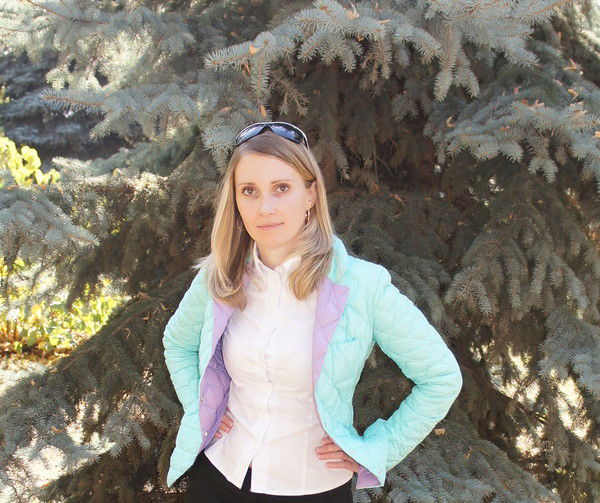 Яна Занозина