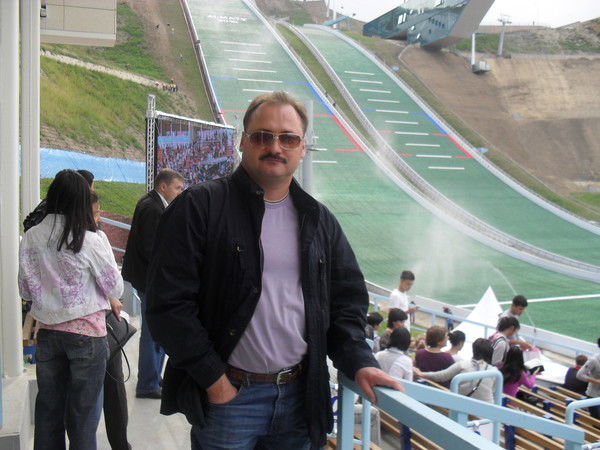 Владимир Сазонов