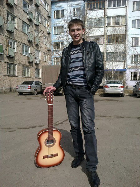 Денис Столяров