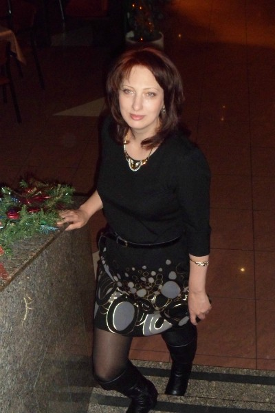 Елена Салова