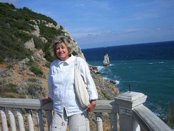 Елена Карчикян