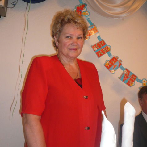 Елена Щенявская