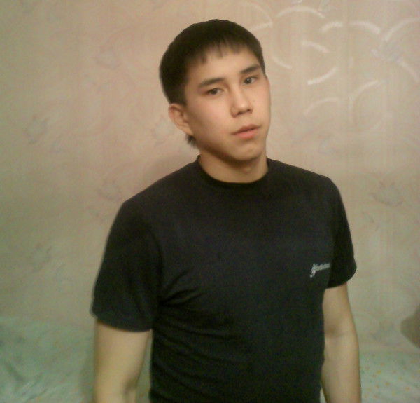 Антон Орешков