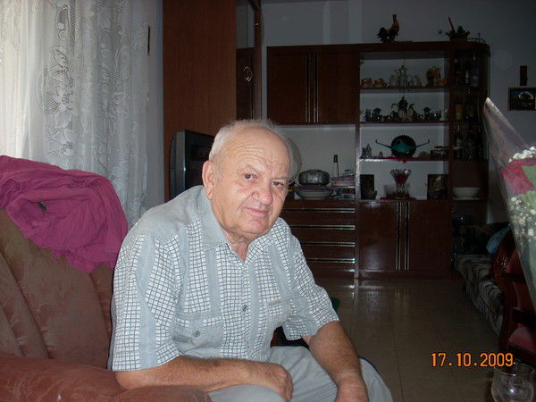 Алесандр Комаровский