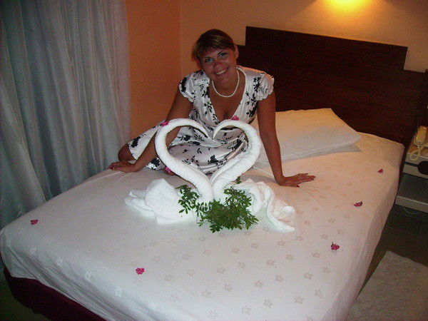 Елена Елена