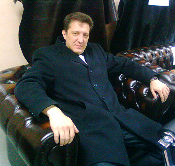 Юрий Константинов