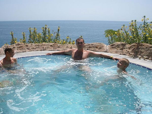 Алексей Показаньев