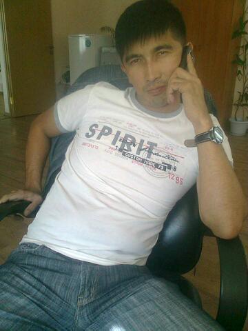 Динмухамед Шарипов