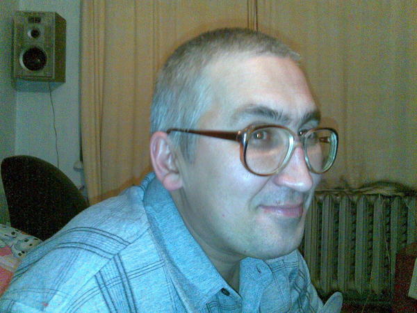 Анатолий Выходцев